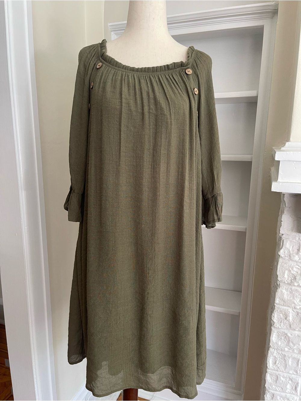 NAIF Olive Green M- Long Sleeve Peasant Dress